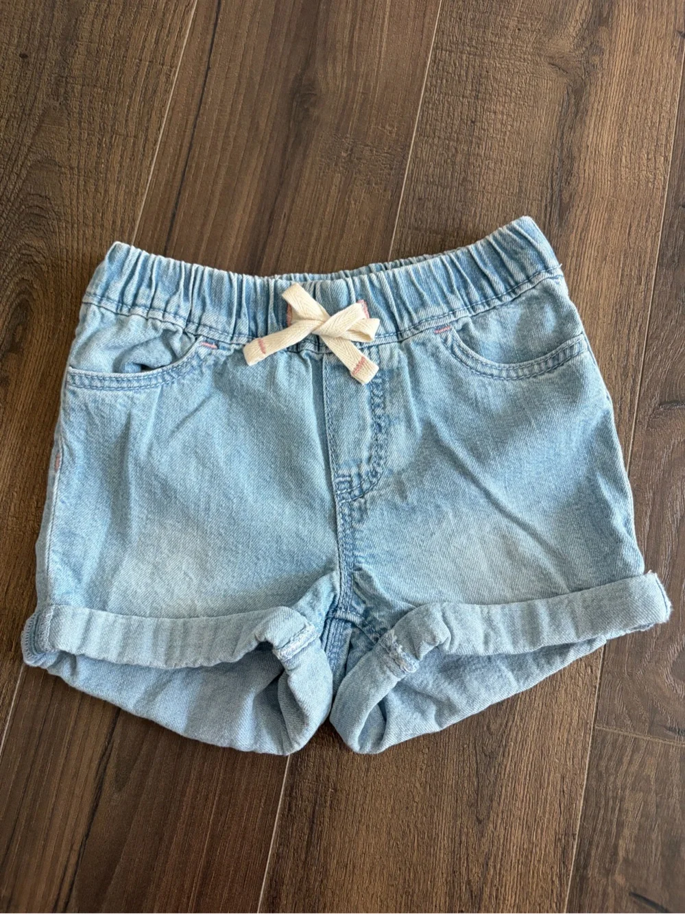 GAP Light Blue Denim Shorts with Cream Bow
